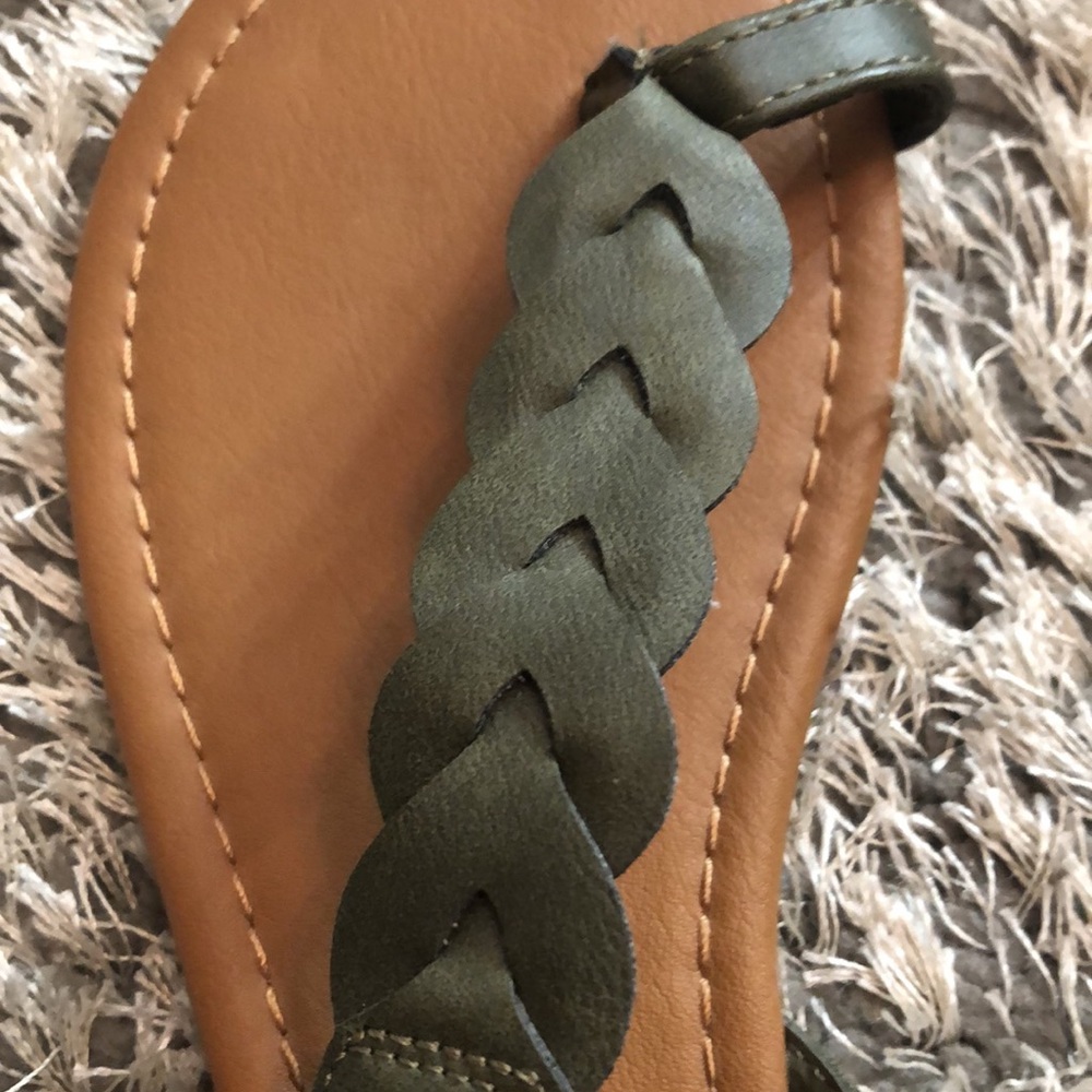 Sandals - Picture 2 of 3